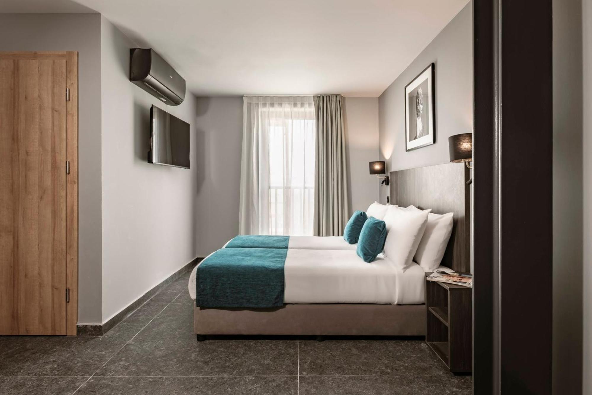 Spinola Hotel San Ġiljan Buitenkant foto